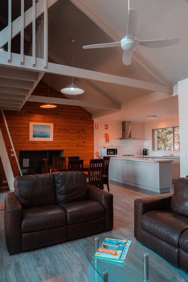 Вилла Waterfront Retreat At Wattle Point Forge Creek Экстерьер фото